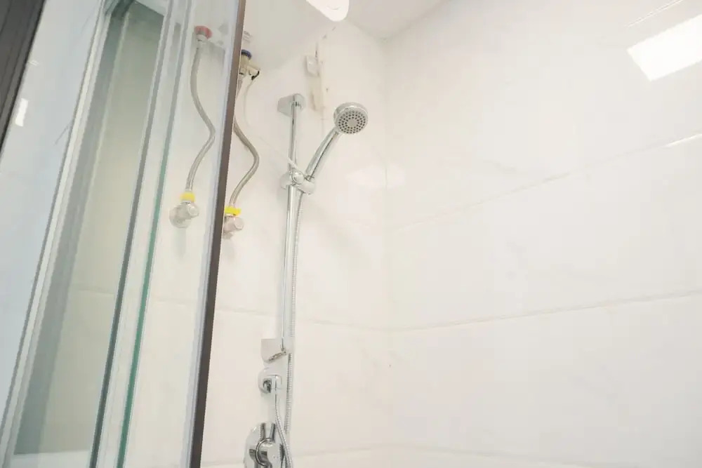 Legok: Fully Furnished With Pleasure 2Br At Sky House Bsd Apartment