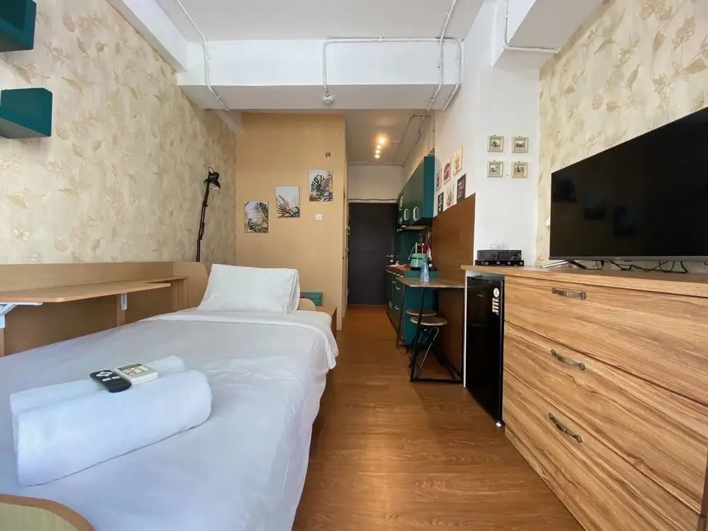 Бандунг: Bohemian Beauty Studio Room At Grand Asia Afrika Apartment