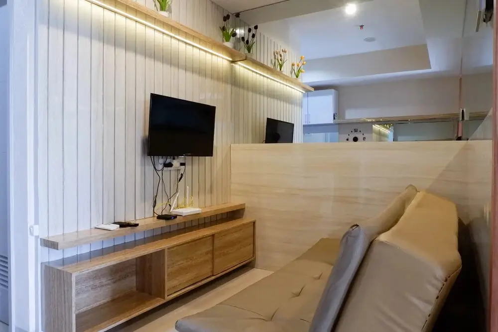 Сурабая: Spacious And Exquisite Studio Plus Apartment At Grand Sungkono Lagoon