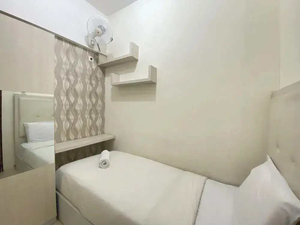 Бандунг: Bright 2Br At Tamansari Panoramic Apartment