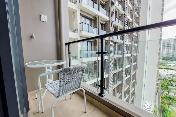 Legok: Fully Furnished With Cozy Style Studio At Sky House Bsd Apartment