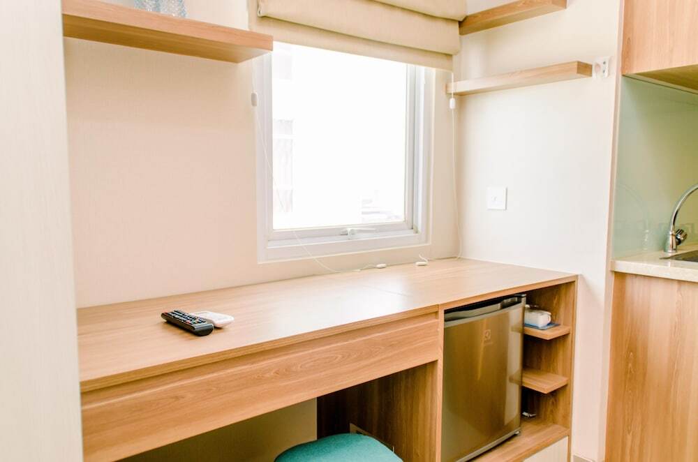 Legok: Homey And Compact Studio Apartment At B Residence