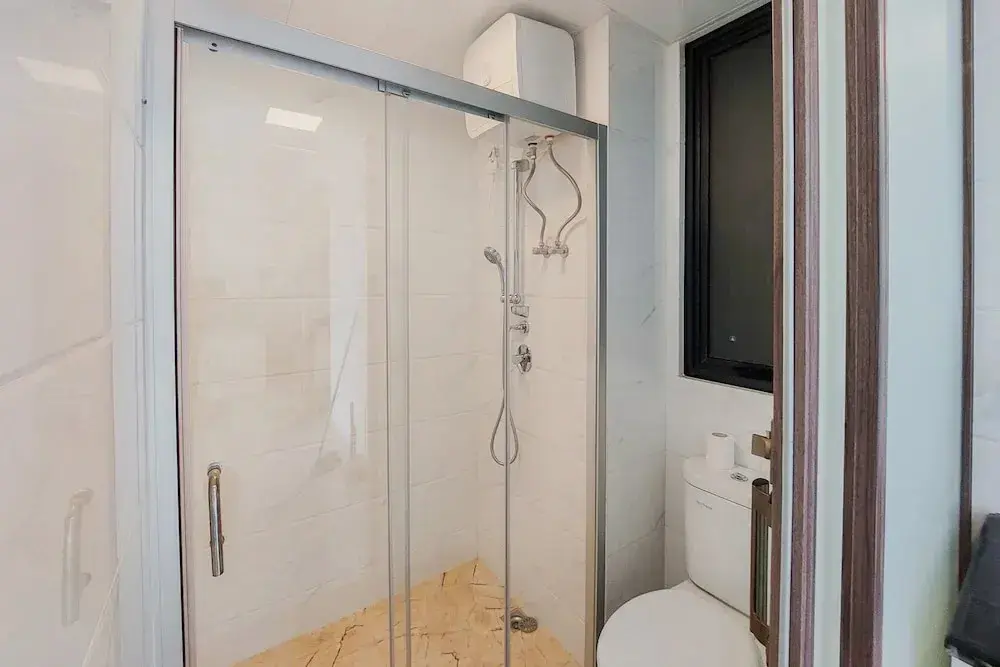 Legok: Fully Furnished With Pleasure Tidy 2Br At Sky House Bsd Apartment