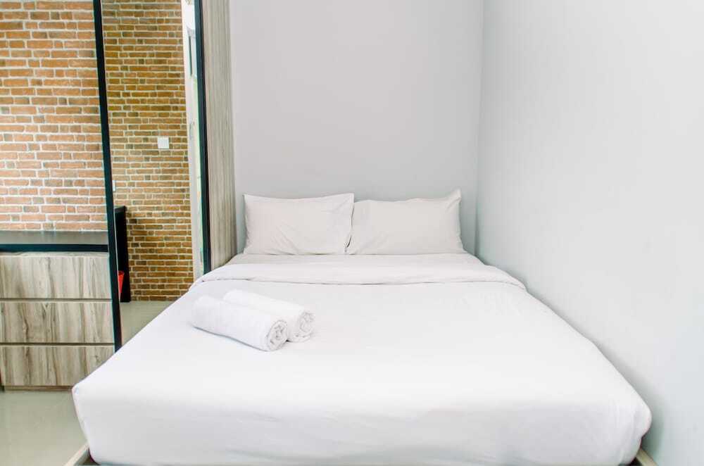 Legok: Comfy And Nice Studio Apartment At B Residence Bsd