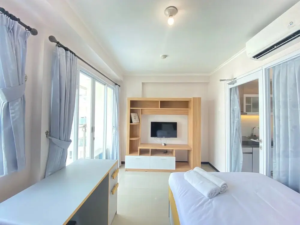 Бандунг: Cozy 1Br Hook Apartment With Pool View At Gateway Pasteur