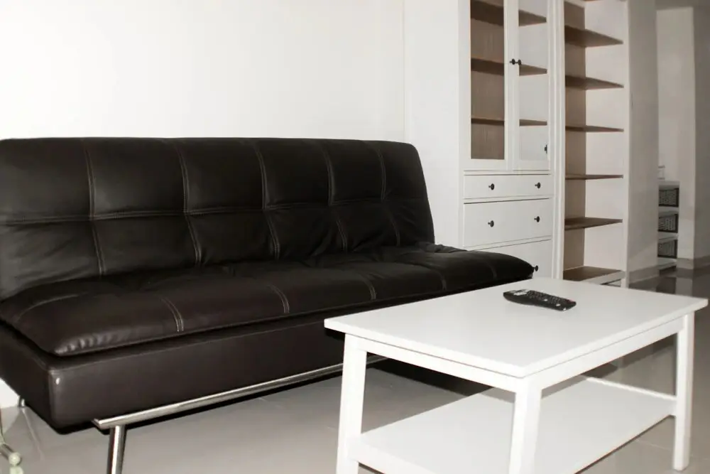 Сибату: Nice And Spacious 3Br At Meikarta Apartment