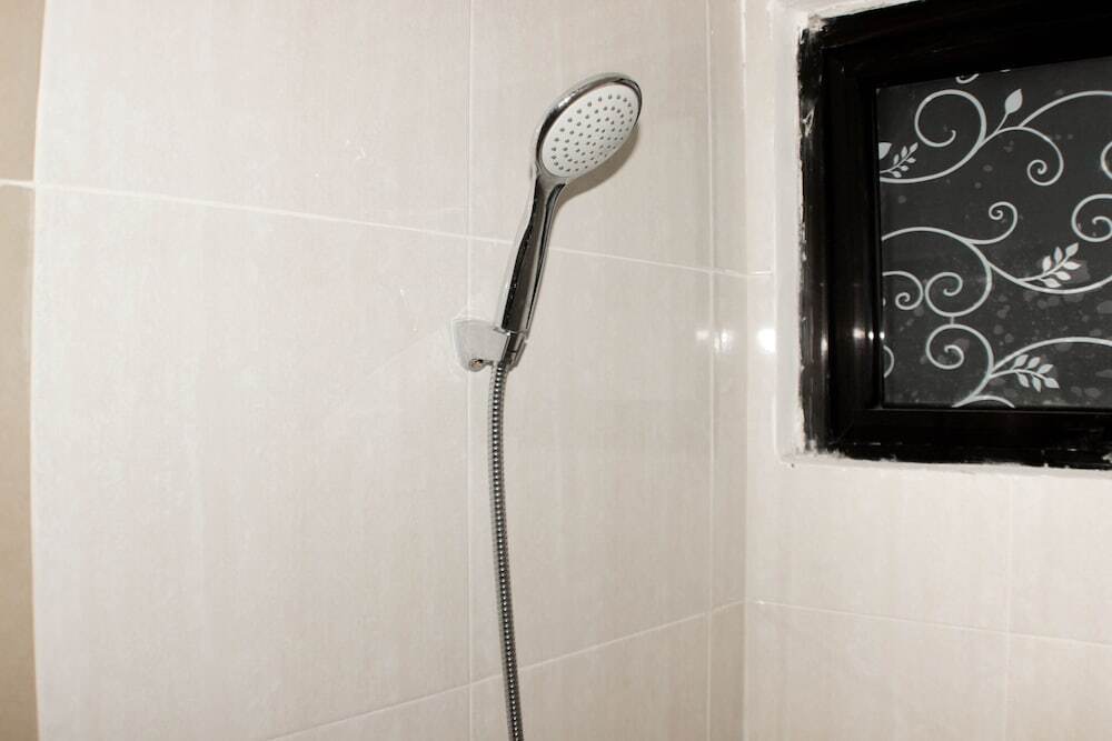 Сибату: Nice And Spacious 3Br At Meikarta Apartment