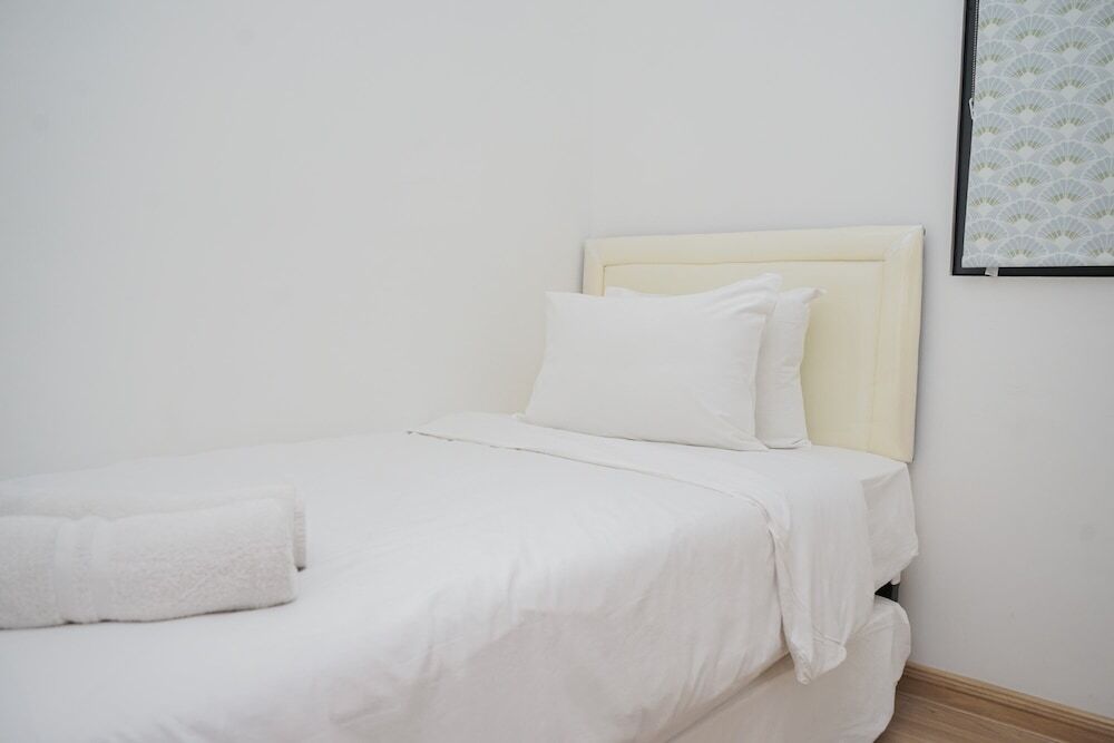 Legok: Comfrot 2Br At Sky House Bsd Apartment