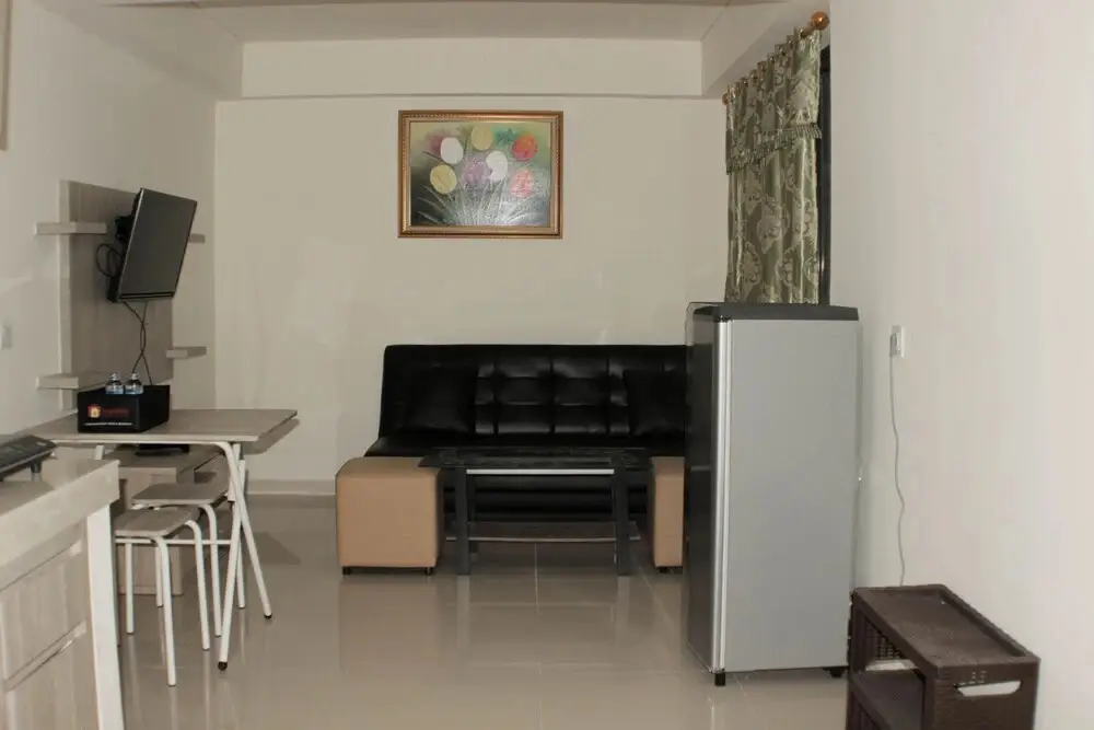 Сибату: Comfort And Homey 2Br At Meikarta Apartment