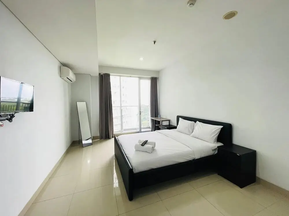 Бандунг: Cozy Studio Room At Dago Suites Apartment