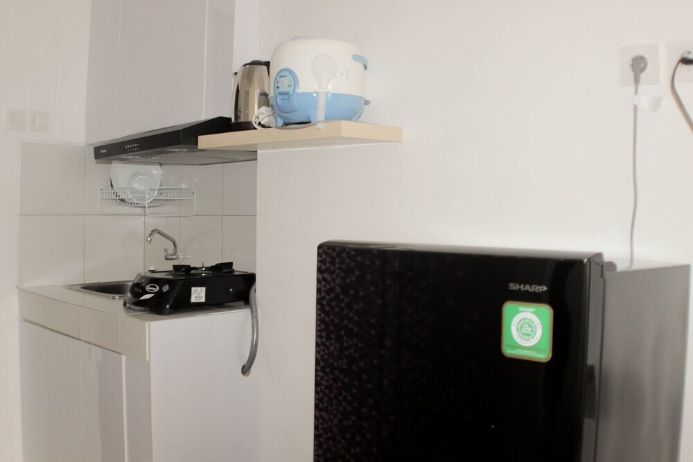 Чикаранг: Comfy And Tidy Studio At Riverview Jababeka Apartment