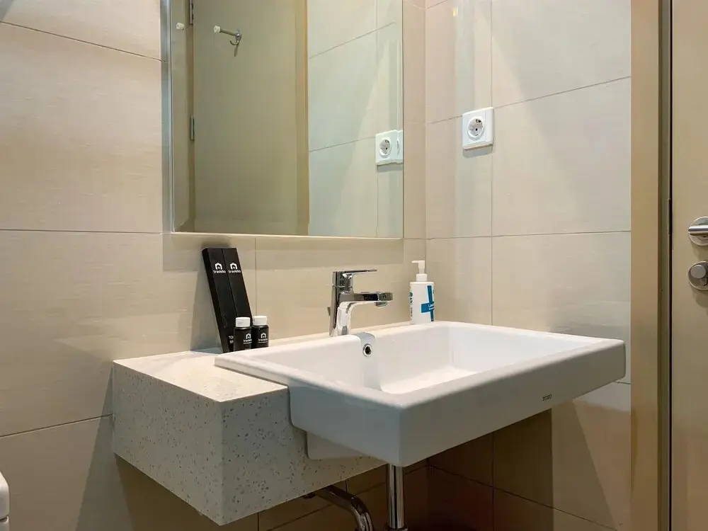 Джакарта: Cozy And High Floor 1Br At Sedayu City Suites Kelapa Gading Apartment