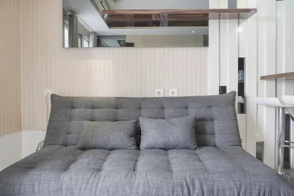 Джакарта: Well Appointed 1Br At The Wave Kuningan Apartment