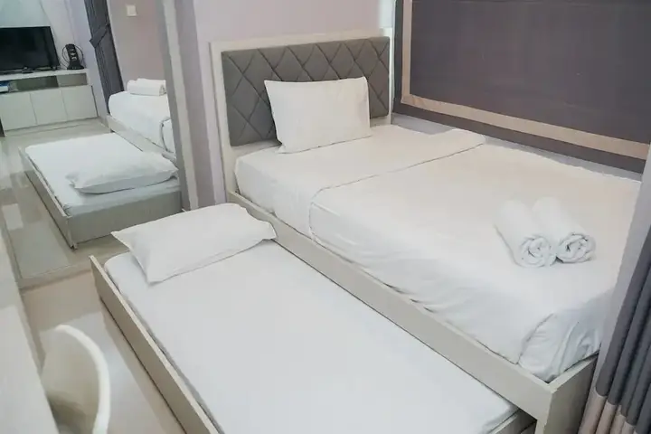 Legok: Fancy And Comfy Studio At B Residence Apartment