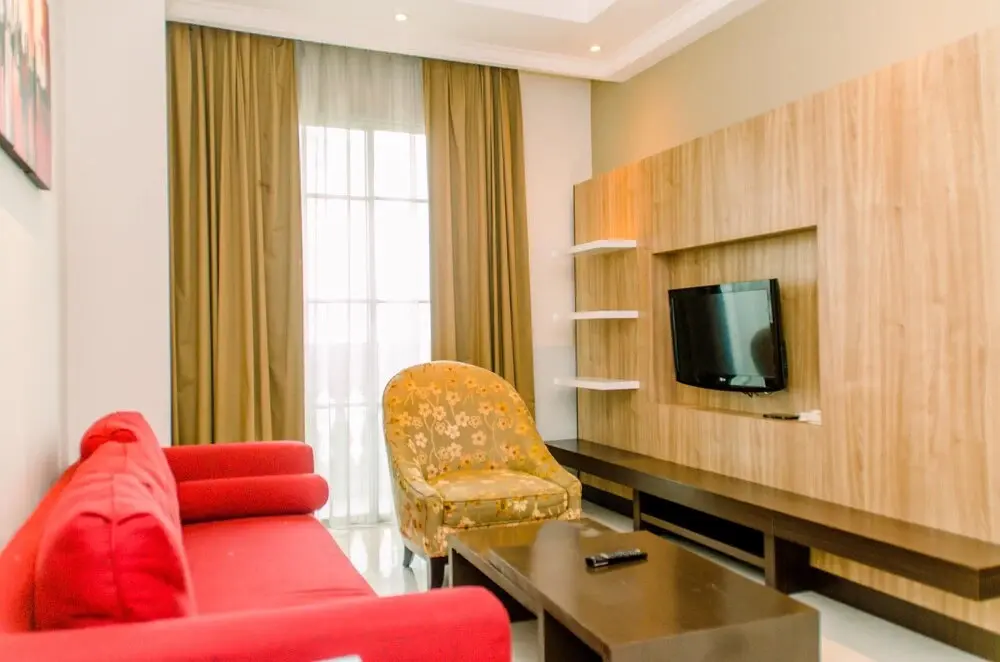 Джакарта: Cozy Living 1Br The Bellezza Apartment