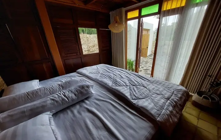 Батуретно: DikaJaya Guesthouse Syariah