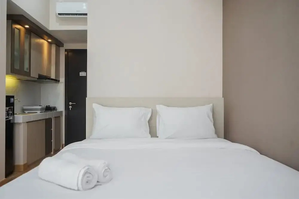 Legok: Nice And Comfort Studio At Casa De Parco Apartment