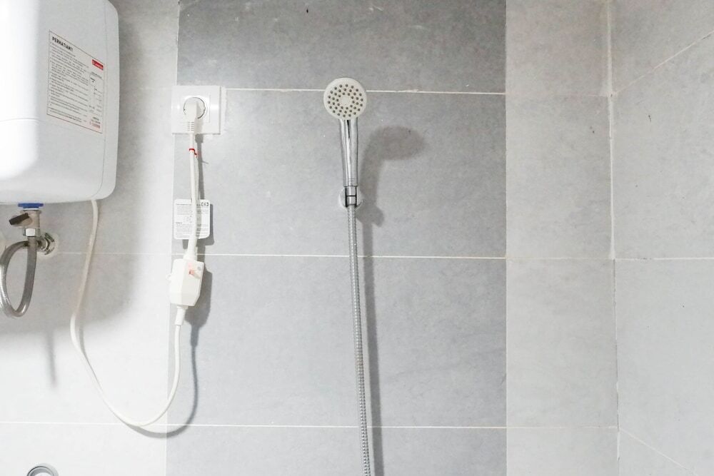 Сурабая: Best Price 2Br With Pool View Apartment At Taman Melati Surabaya