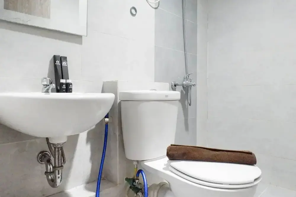Сурабая: Best Price 2Br With Pool View Apartment At Taman Melati Surabaya