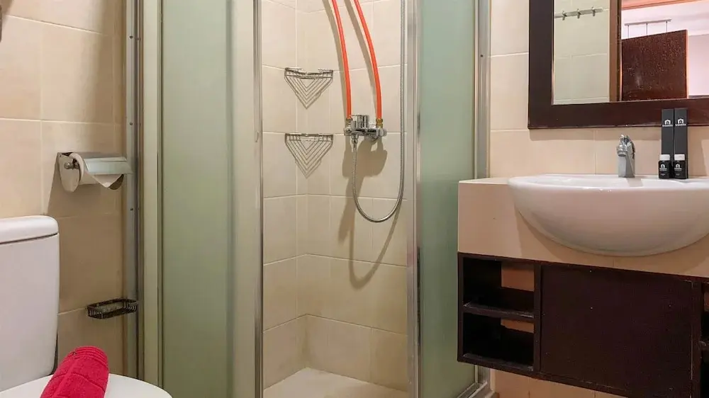 Джакарта: Comfort And Minimalist 2Br At Maple Park Sunter Apartment