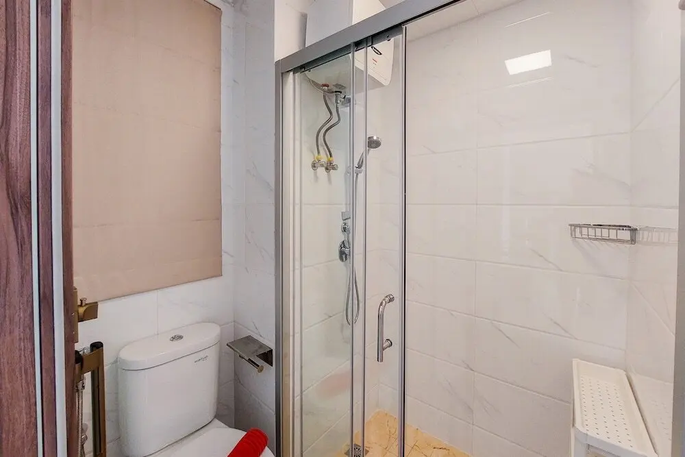 Legok: Great Location 2Br At Sky House Apartment Near Bsd