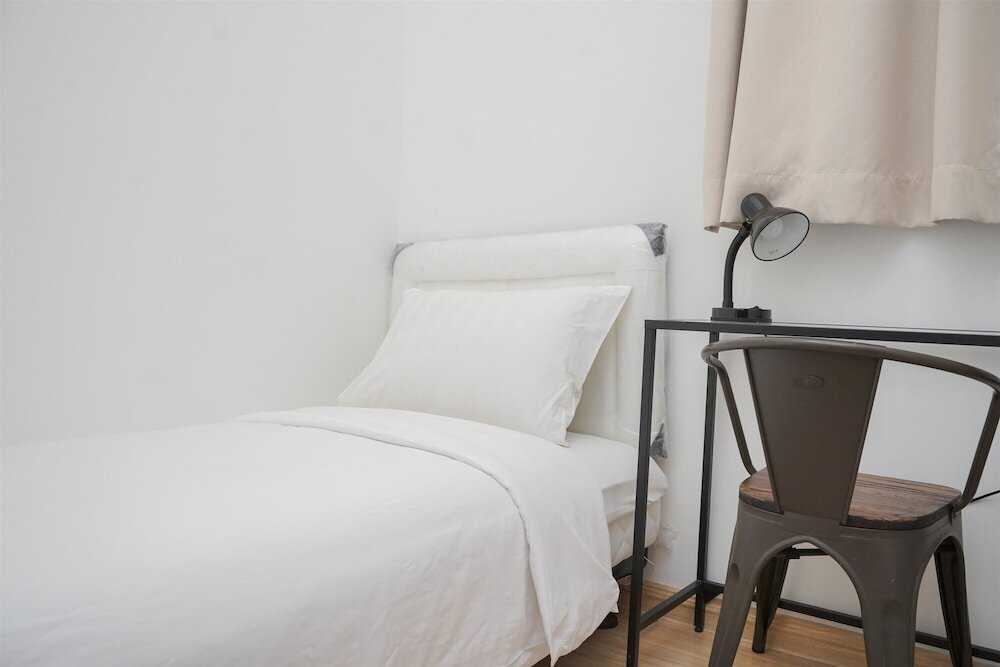Legok: Great Location 2Br At Sky House Apartment Near Bsd