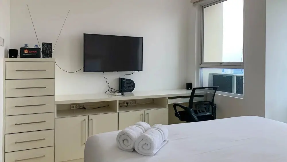 Cozy And Comfort 1Br At Mt Haryono Square Apartment — фото 1