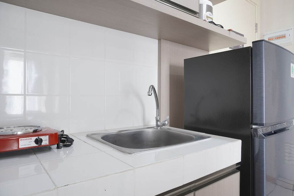 Legok: Warm And Comfy 2Br Apartment At M-Town Residence