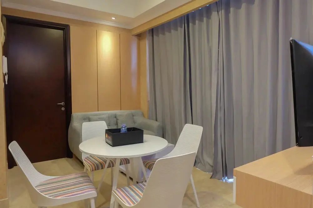 Джакарта: Lavish And Tranquil 2Br At Menteng Park Apartment