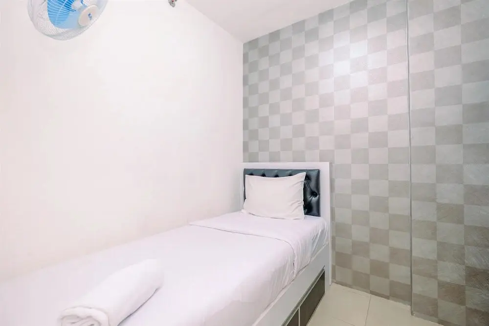 Джакарта: Comfort And Spacious 2Br At Bassura City Apartment