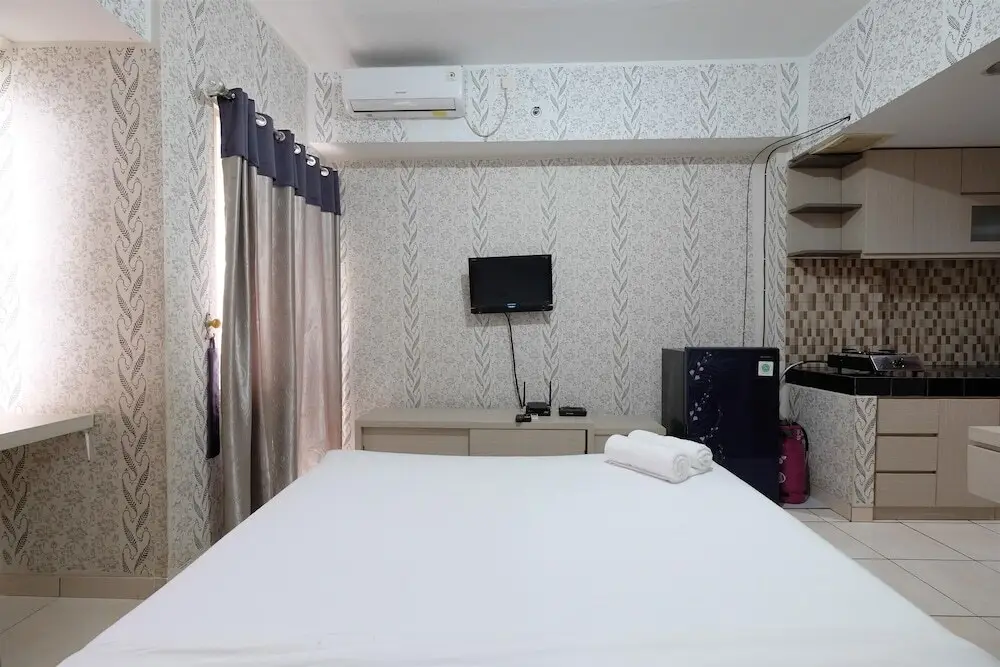 Депок: Homey And Cozy Studio Apartment At Margonda Residence 5