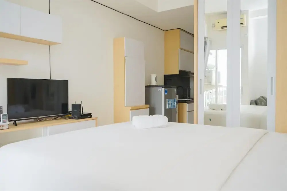 Тангеранг: Fancy And Nice Studio At Skylounge Tamansari Apartment