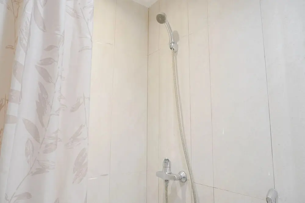 Джакарта: Comfort And Minimalist 2Br At Gajah Mada Mediterania Apartment