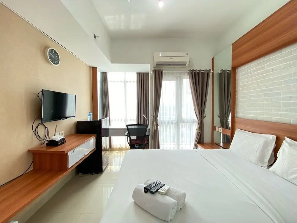 Сумеданг: Monochrome Studio Room At Taman Melati Jatinangor Apartment