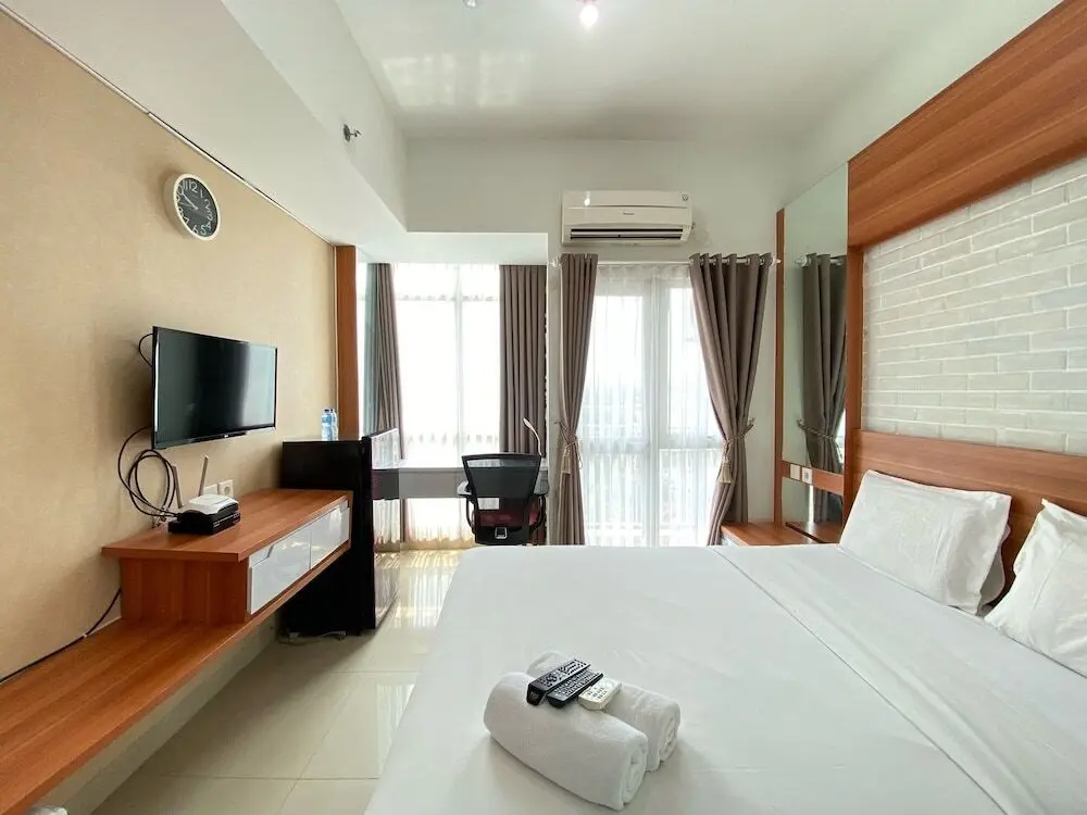 Сумеданг: Monochrome Studio Room At Taman Melati Jatinangor Apartment