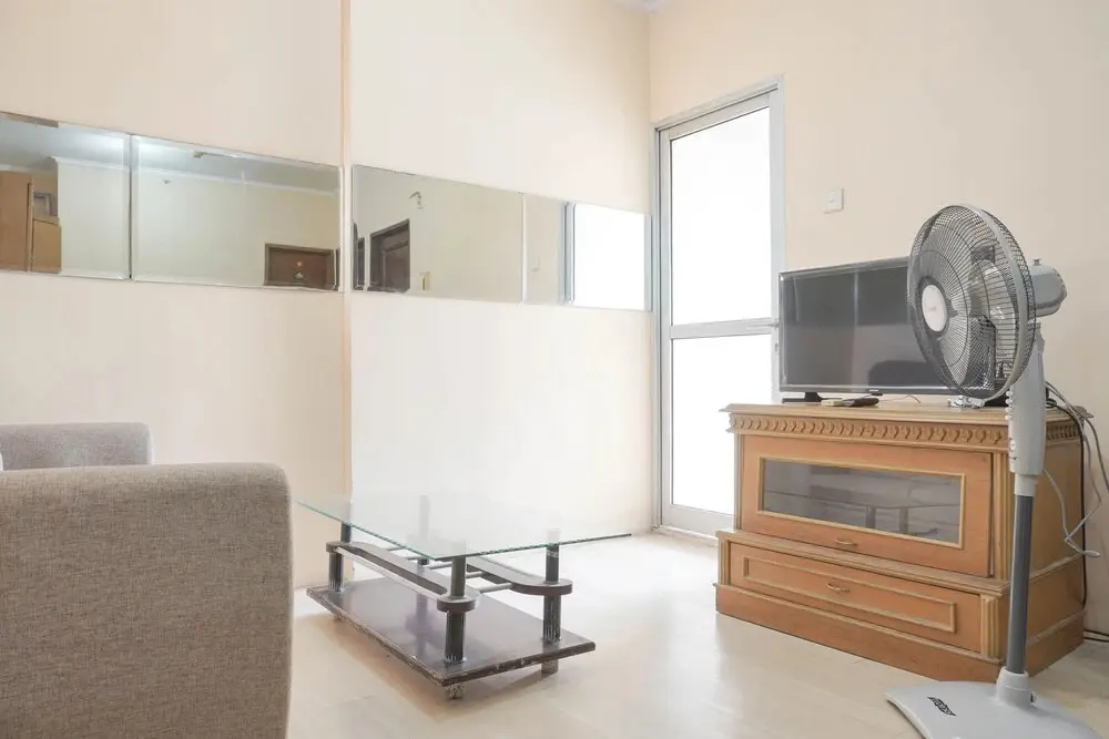 Джакарта: Comfort And Cozy 2Br At Gajah Mada Mediterania Apartment