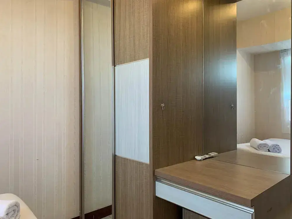 Депок: Homey And Comfortable 1Br At Cinere Resort Apartment