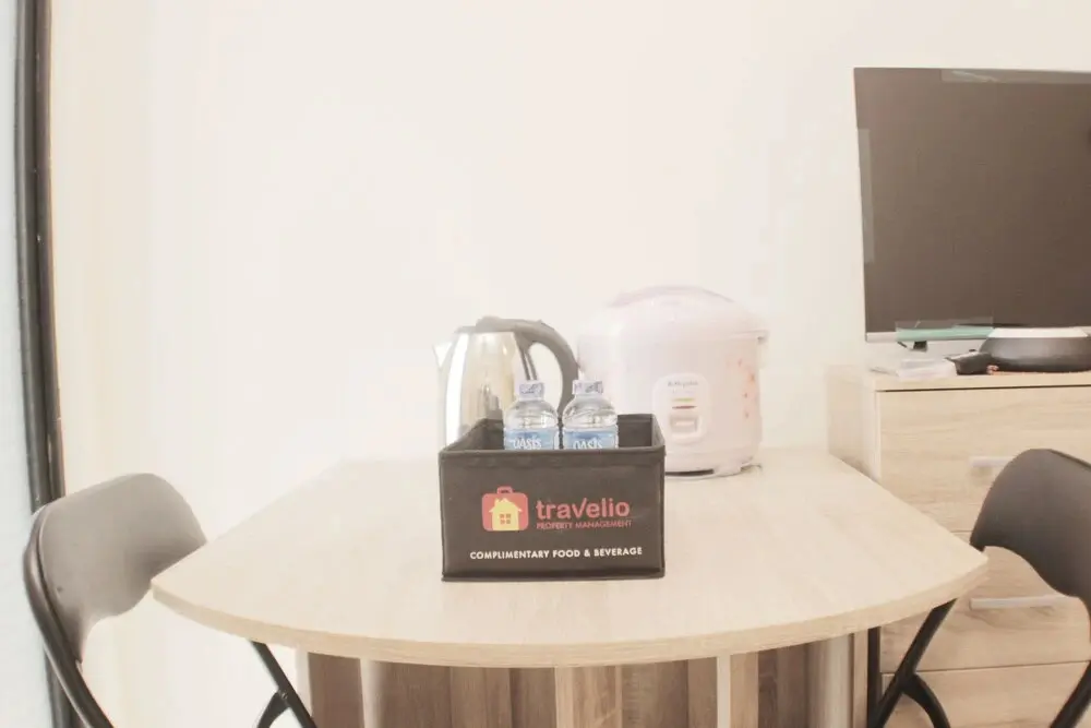 Сибату: Warm And Cozy Studio At Meikarta Apartment