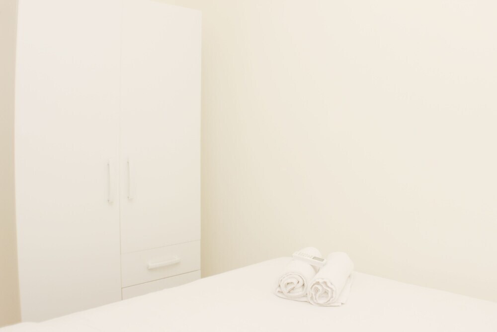 Сибату: Comfort And Nice 2Br Apartment At Meikarta