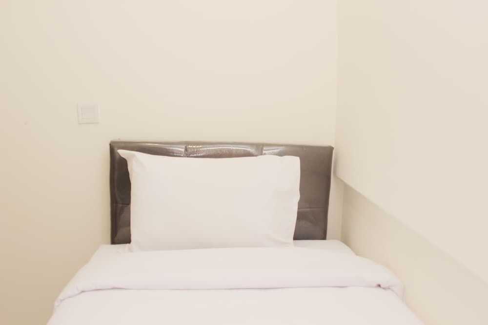 Сибату: Comfort And Nice 2Br Apartment At Meikarta