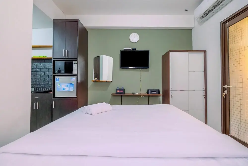 Депок: Fancy And Nice Studio At Transpark Cibubur Apartment