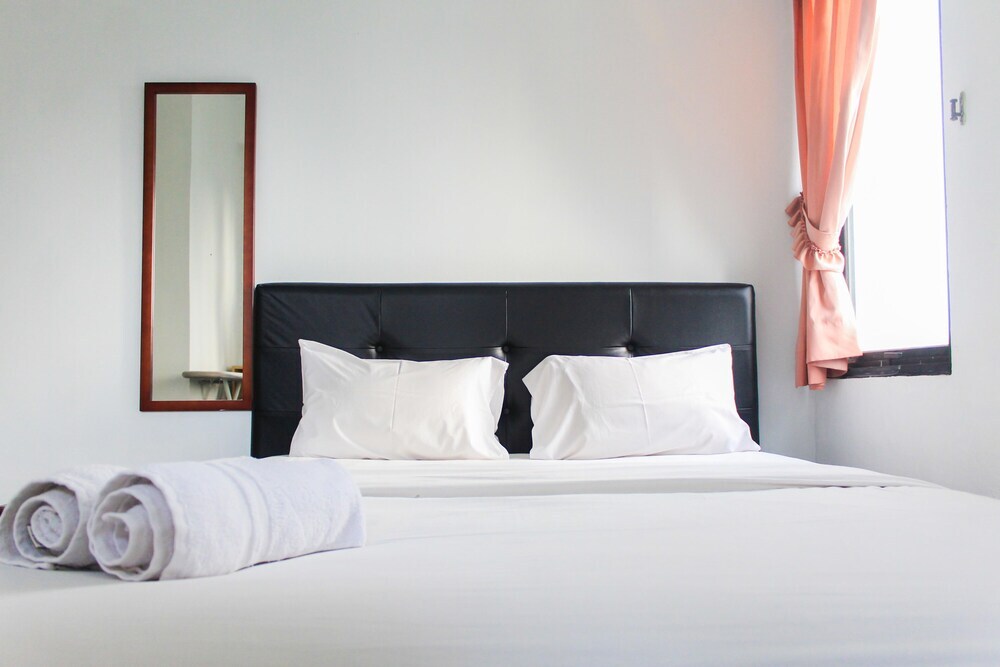 Тангеранг: Spacious 3Br Apartment At Kondominium Golf Karawaci