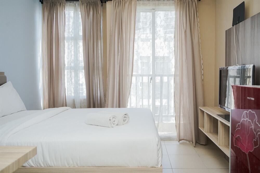 Legok: Fancy And Nice Studio At Saveria Bsd City Apartment