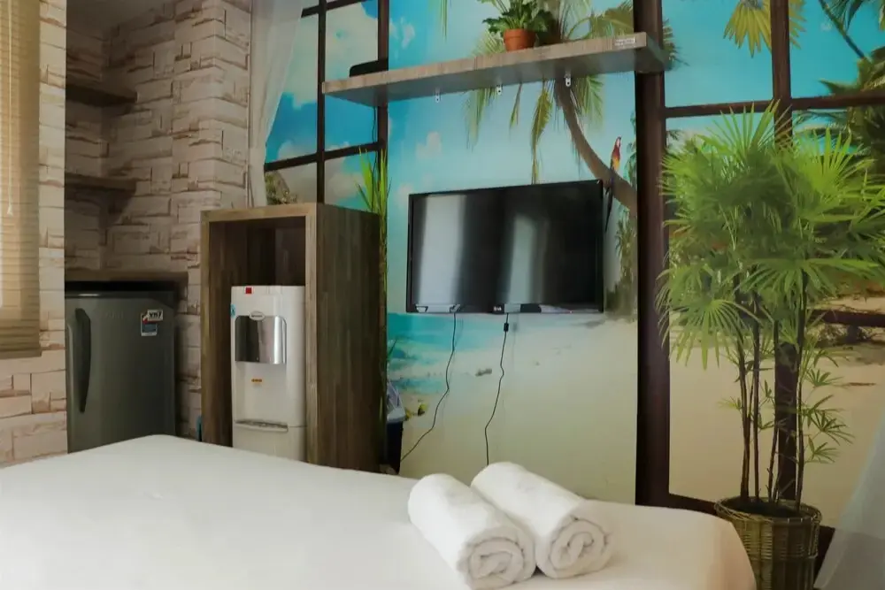 Джакарта: Nice And Strategic Studio At Green Pramuka Apartment