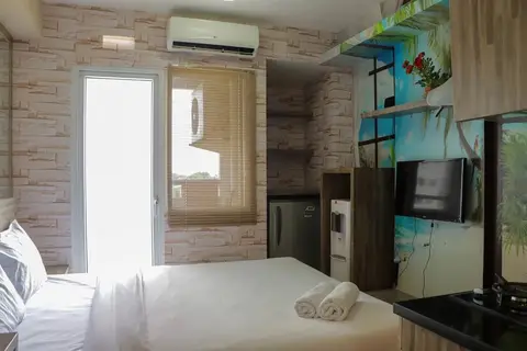Nice And Strategic Studio At Green Pramuka Apartment — фото 1