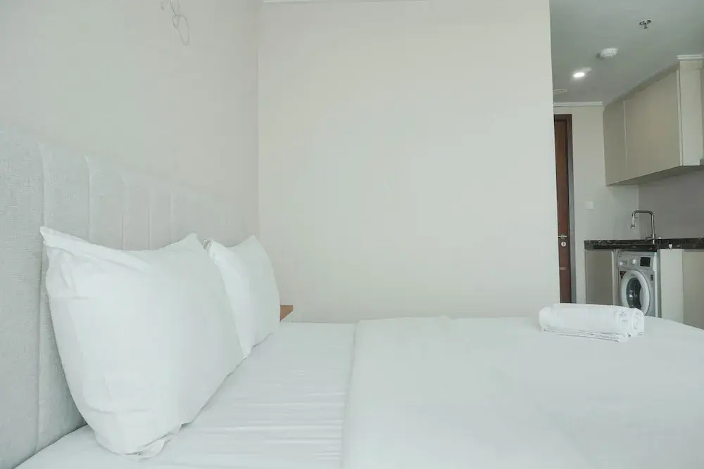 Джакарта: Warm And Comfort Studio Room At Green Sedayu Apartment