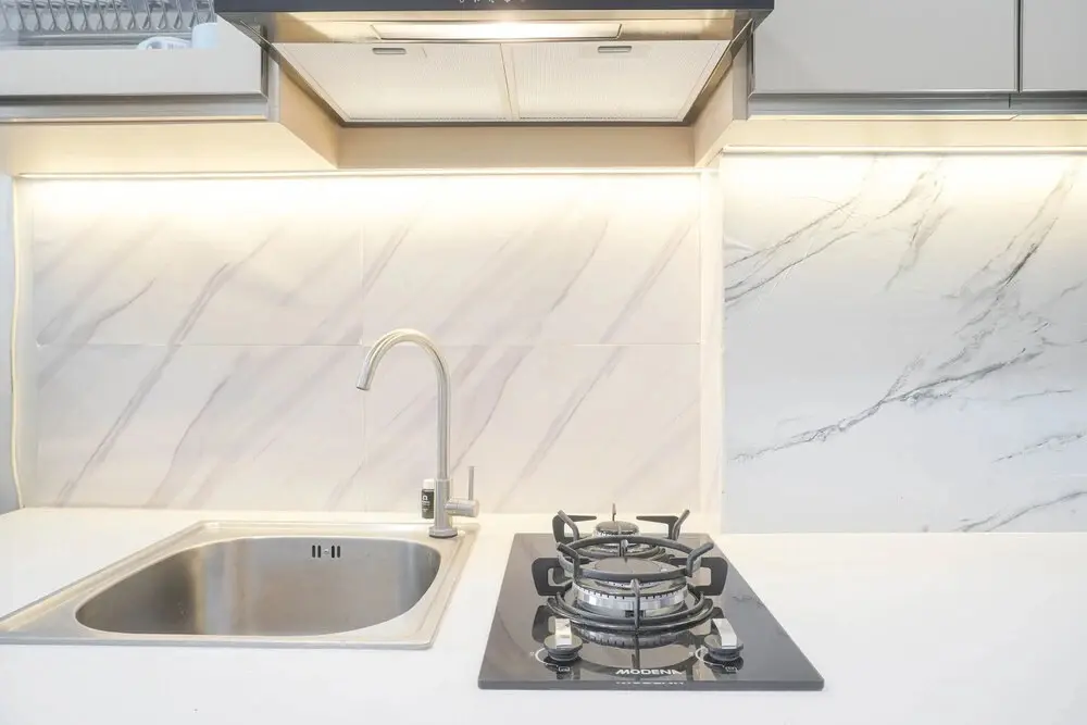 Джакарта: Nice And Strategic Studio At Daan Mogot City Apartment