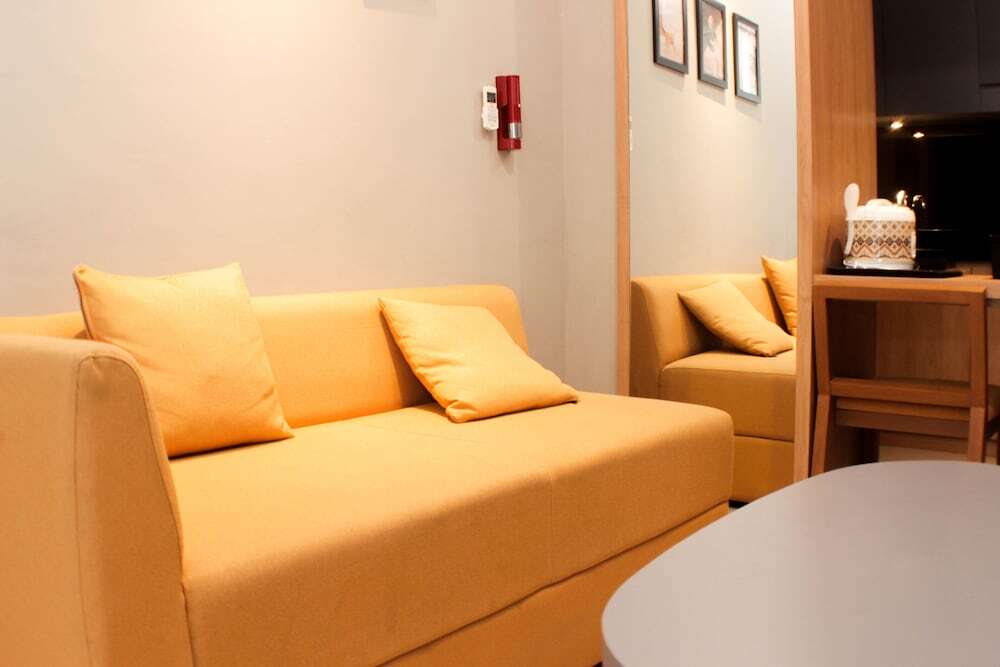 Чикаранг: Nice And Homey 1Br Apartment At Mustika Golf Residence