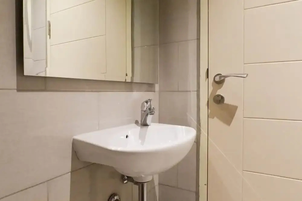 Сурабая: Grand Luxurious And Spacious Studio At Benson Supermall Mansion Apartment