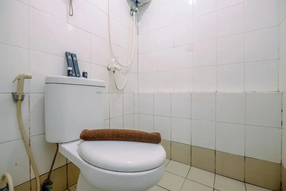 Джакарта: Modern And Tidy 2Br Bassura City Apartment